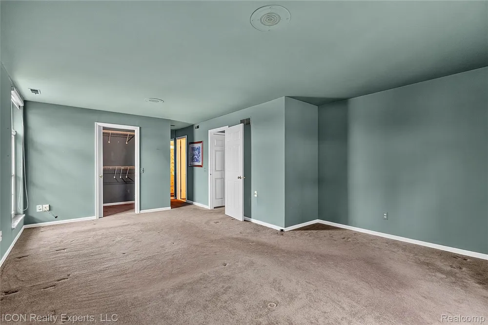 3559 Port Cove Drive #27 Waterford Charter Township, MI 48328