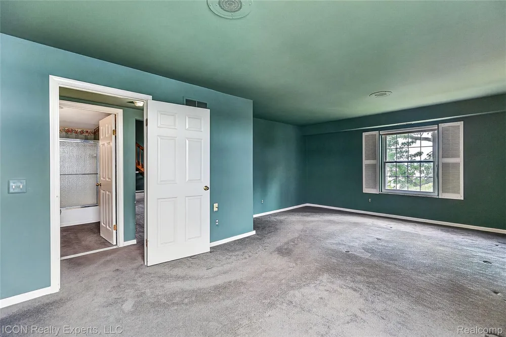 3559 Port Cove Drive #27 Waterford Charter Township, MI 48328