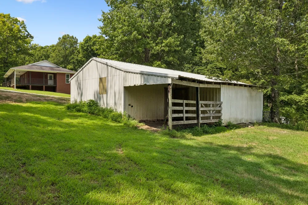 3115 Fire Tower Rd Erin, TN 37061