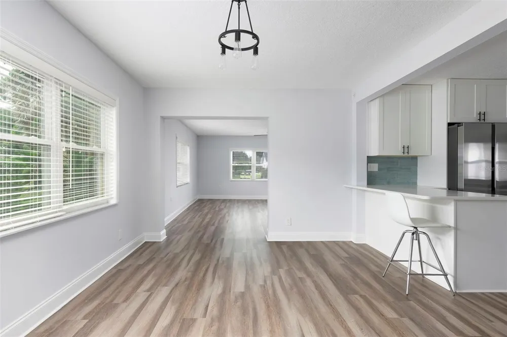 6929 39TH AVENUE St Petersburg, FL 33709