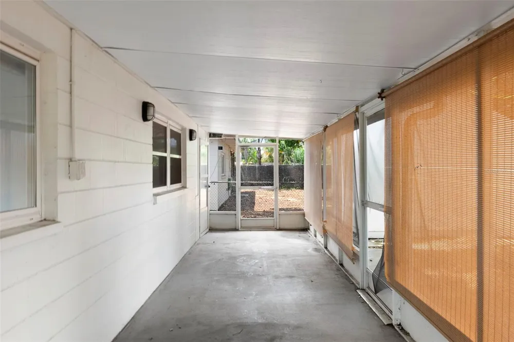 6929 39TH AVENUE St Petersburg, FL 33709