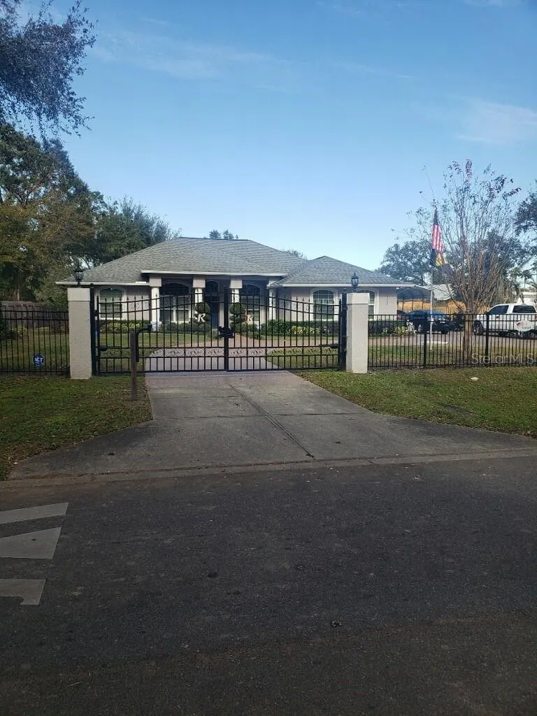 4217 W JACKSON STREET Orlando, FL 32811