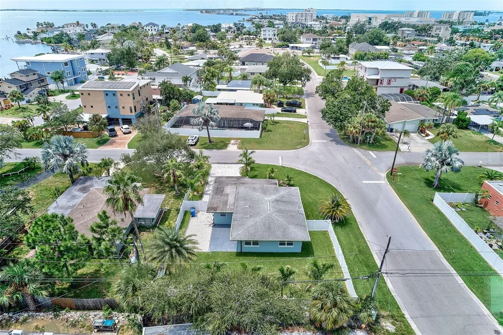2425 BAYWOOD DRIVE E Dunedin, FL 34698