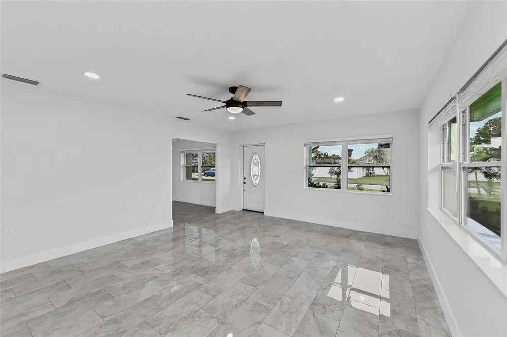 2425 BAYWOOD DRIVE E Dunedin, FL 34698
