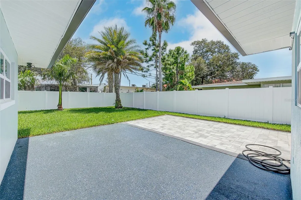 2425 BAYWOOD DRIVE E Dunedin, FL 34698