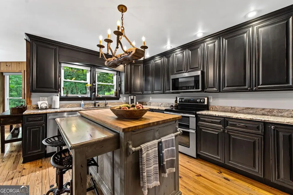 40 Varix CT Ellijay, GA 30540