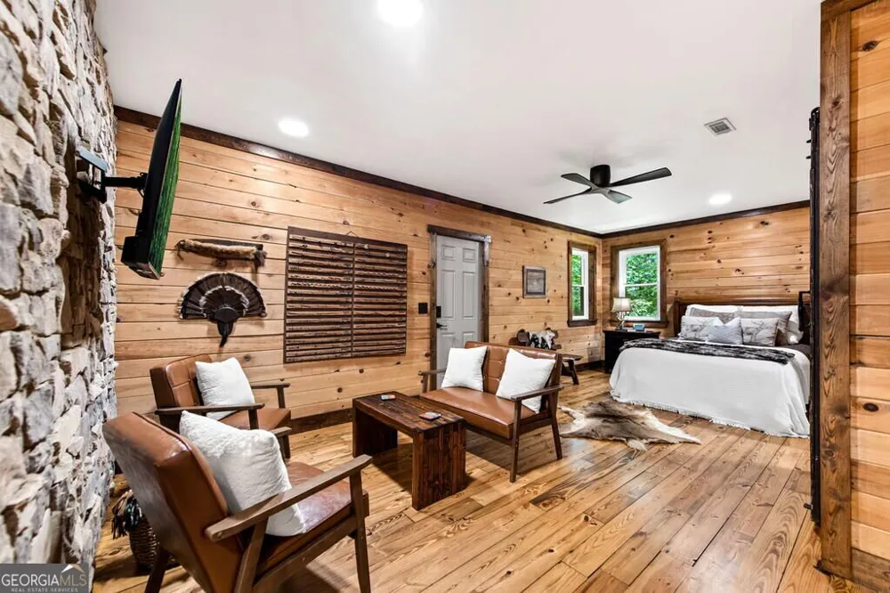 40 Varix CT Ellijay, GA 30540