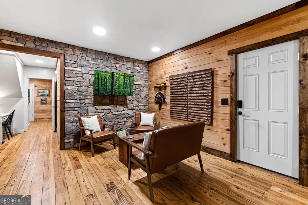 40 Varix CT Ellijay, GA 30540