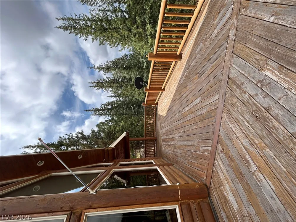 695 Skyline View Drive Duck Creek Village, UT 84762