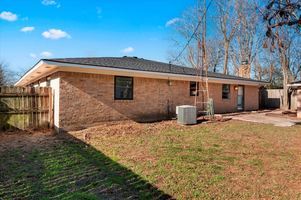601 38TH STREET Corsicana, TX 75110