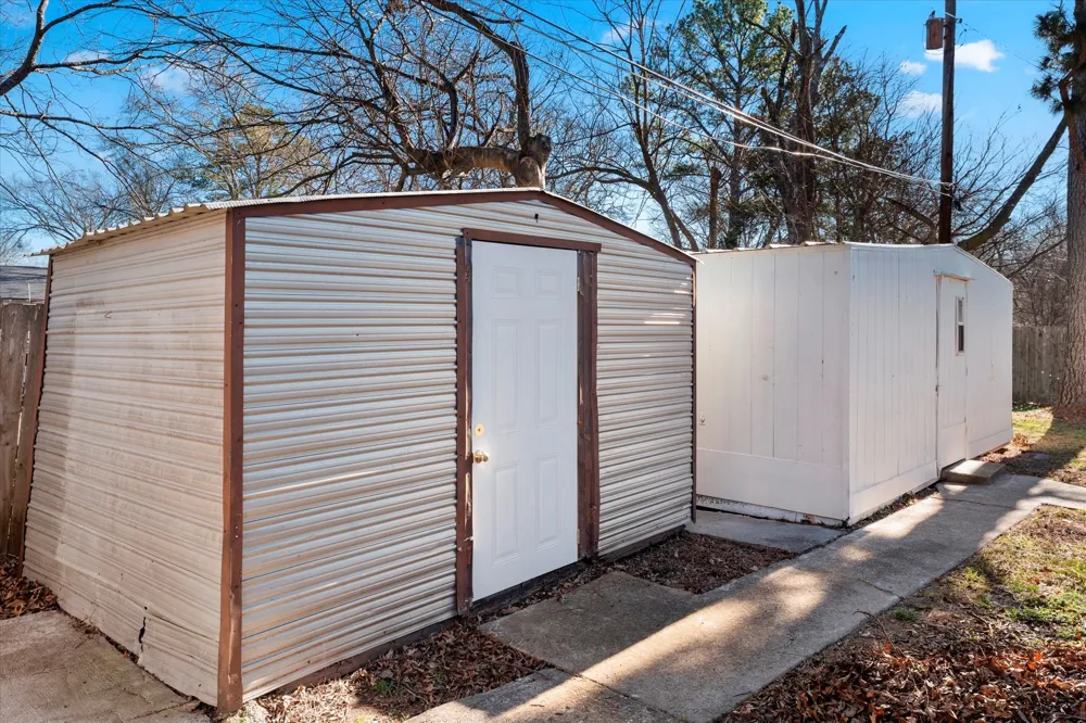 601 38TH STREET Corsicana, TX 75110