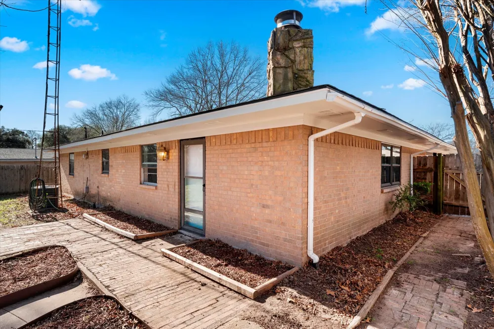 601 38TH STREET Corsicana, TX 75110