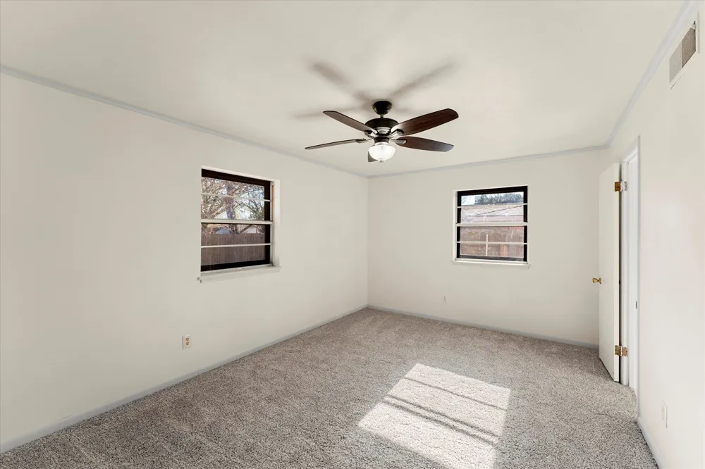 601 38TH STREET Corsicana, TX 75110
