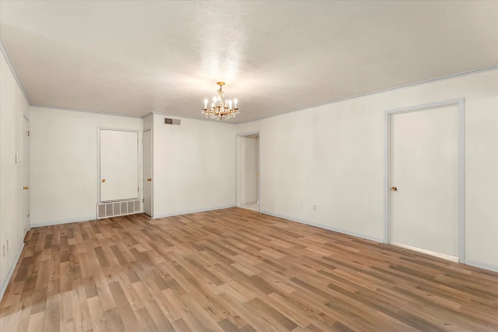 601 38TH STREET Corsicana, TX 75110