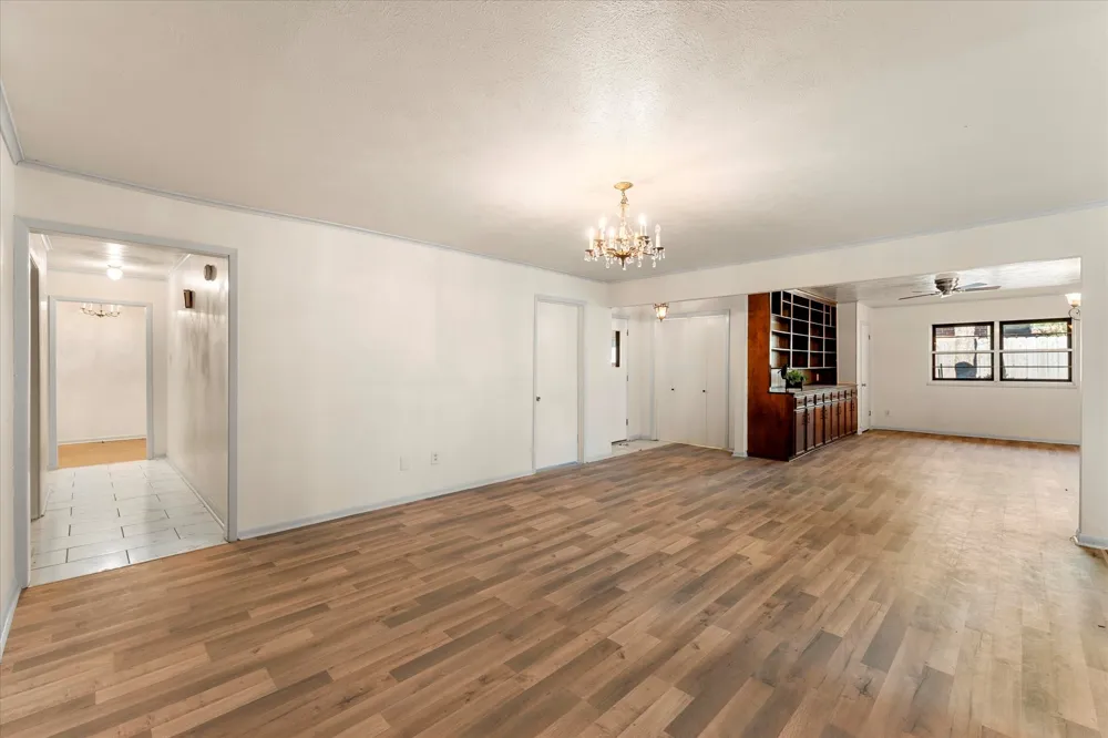 601 38TH STREET Corsicana, TX 75110