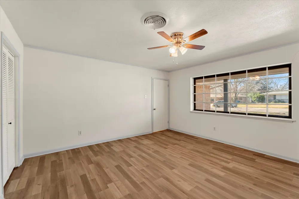 601 38TH STREET Corsicana, TX 75110