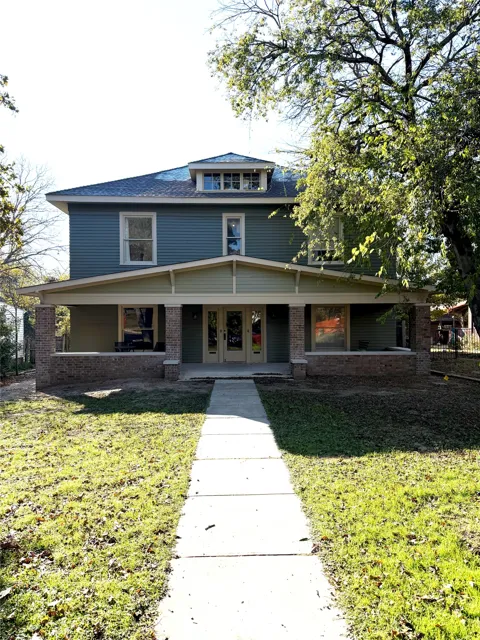 615 W Oak Street #C