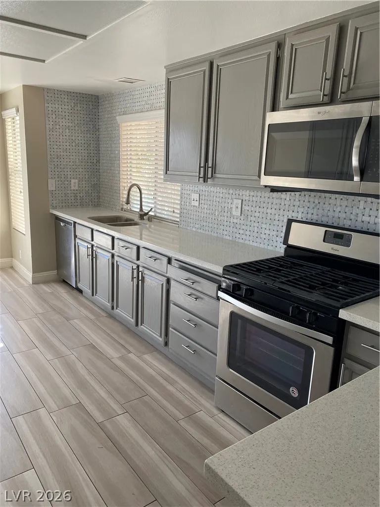 9613 Swan Bay Drive Las Vegas, NV 89117