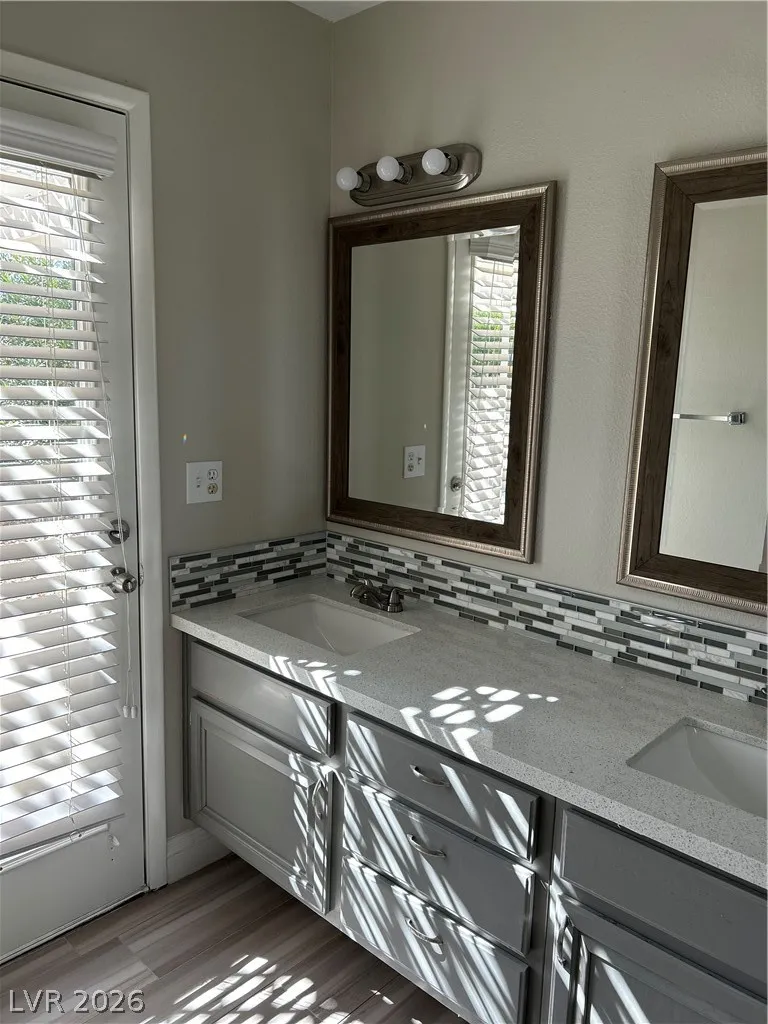9613 Swan Bay Drive Las Vegas, NV 89117