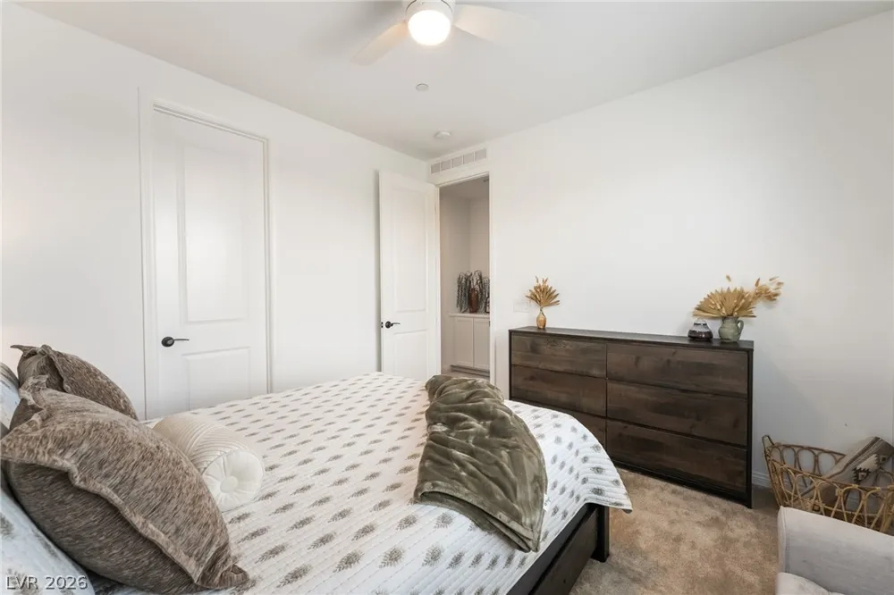 10332 Thurso Avenue Las Vegas, NV 89166