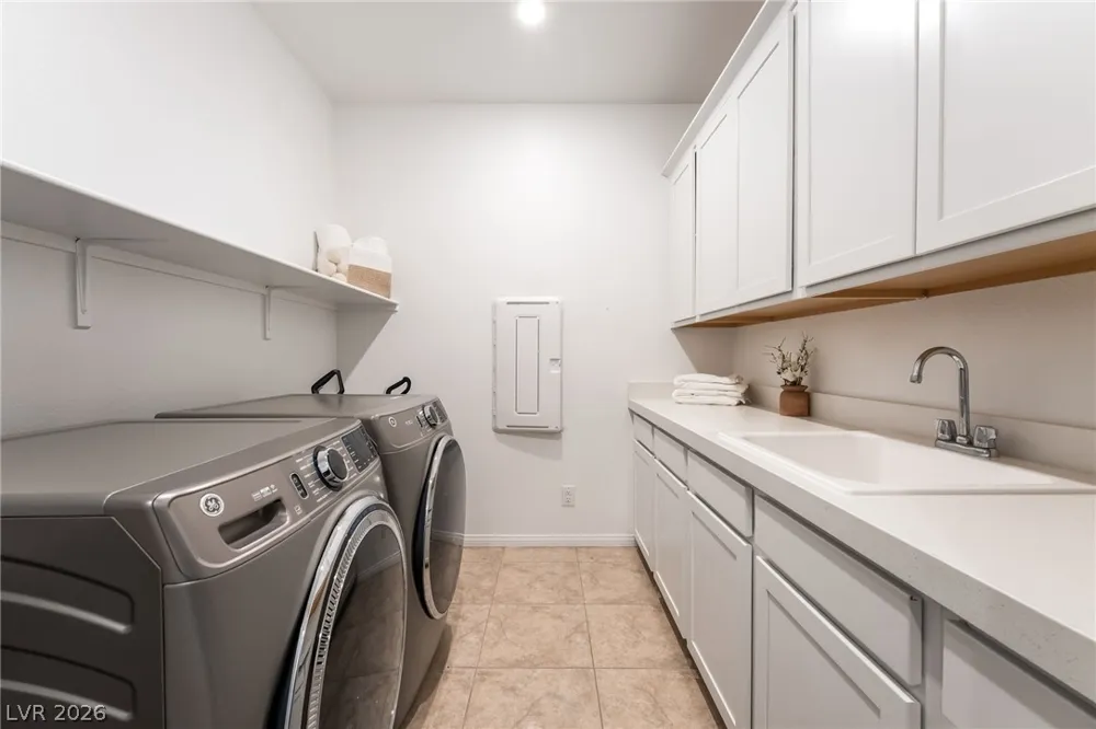 10332 Thurso Avenue Las Vegas, NV 89166