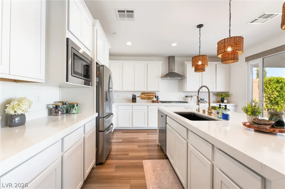 10332 Thurso Avenue Las Vegas, NV 89166