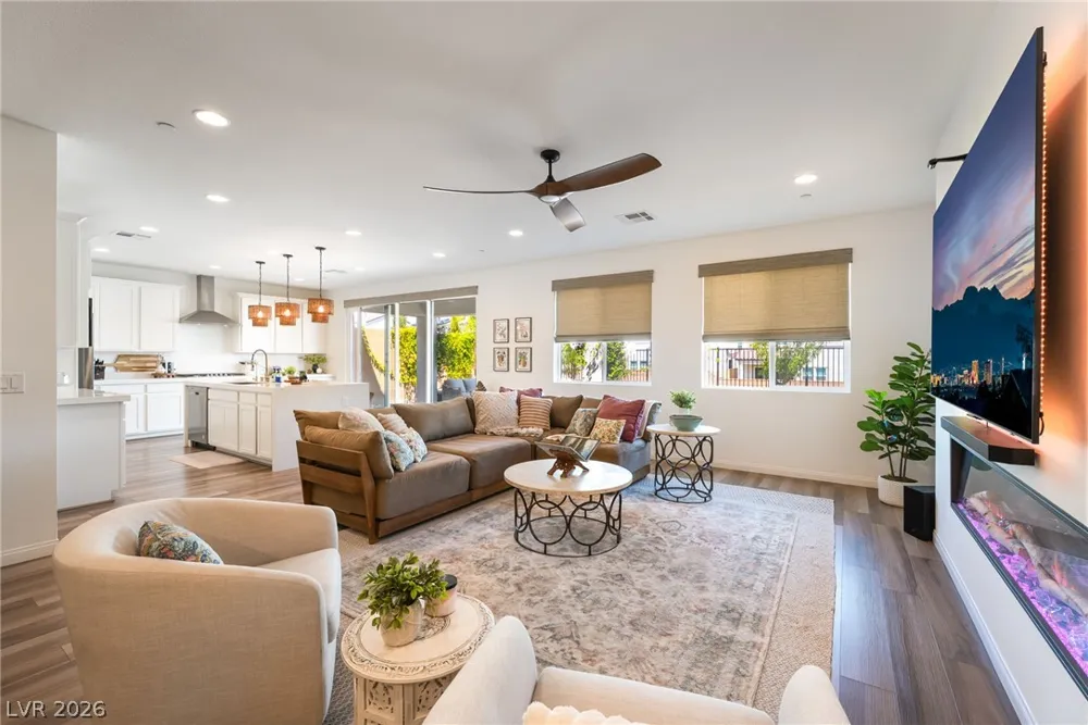 10332 Thurso Avenue Las Vegas, NV 89166