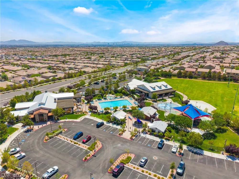 10332 Thurso Avenue Las Vegas, NV 89166