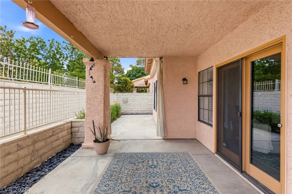 582 Cervantes Drive Henderson, NV 89014