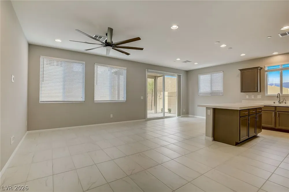10643 Enridge Avenue Las Vegas, NV 89166
