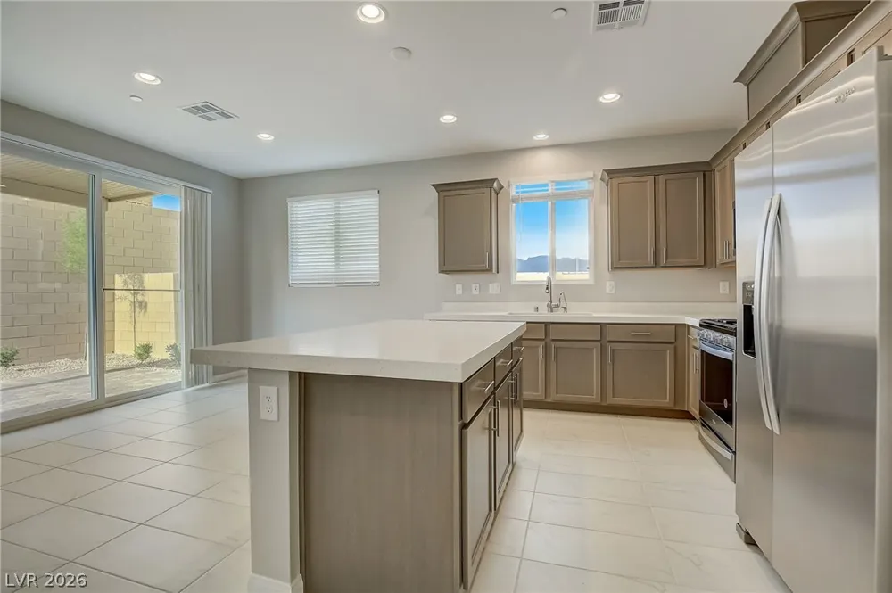 10643 Enridge Avenue Las Vegas, NV 89166