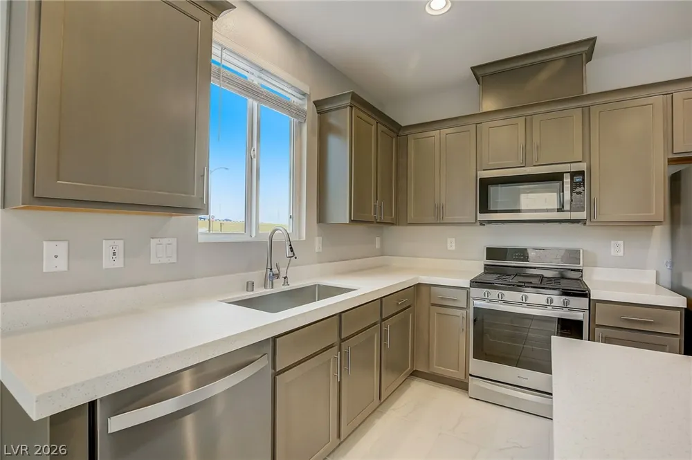10643 Enridge Avenue Las Vegas, NV 89166