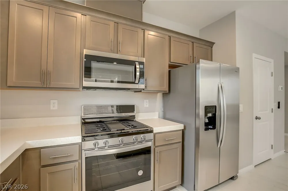 10643 Enridge Avenue Las Vegas, NV 89166