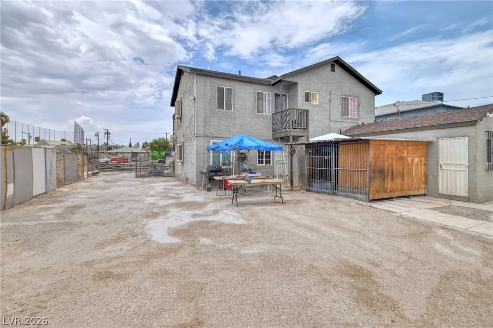 1715 Santa Paula Drive Las Vegas, NV 89104