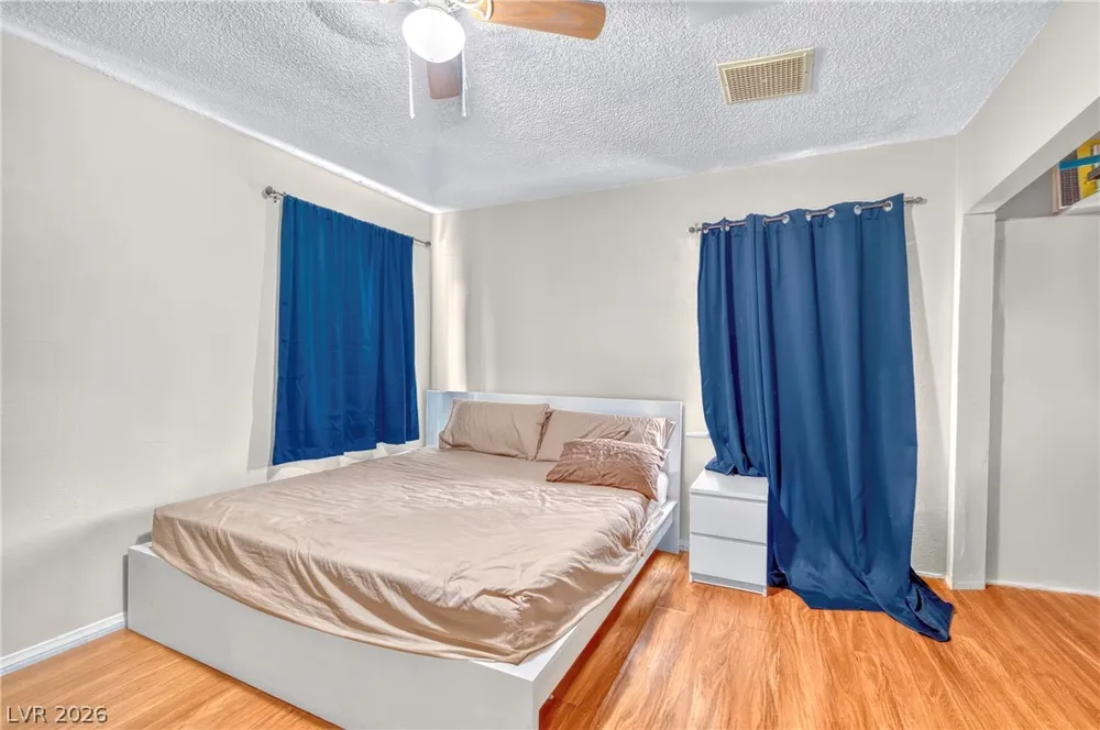 1715 Santa Paula Drive Las Vegas, NV 89104