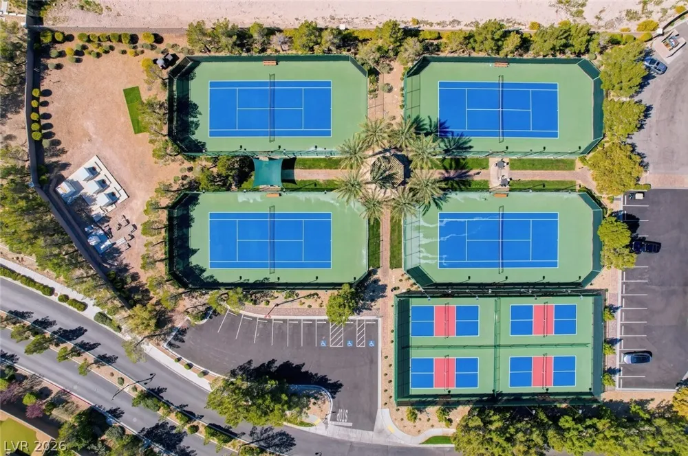 11 Grand Masters Drive Las Vegas, NV 89141