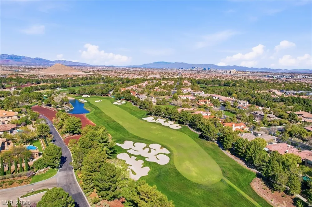 11 Grand Masters Drive Las Vegas, NV 89141