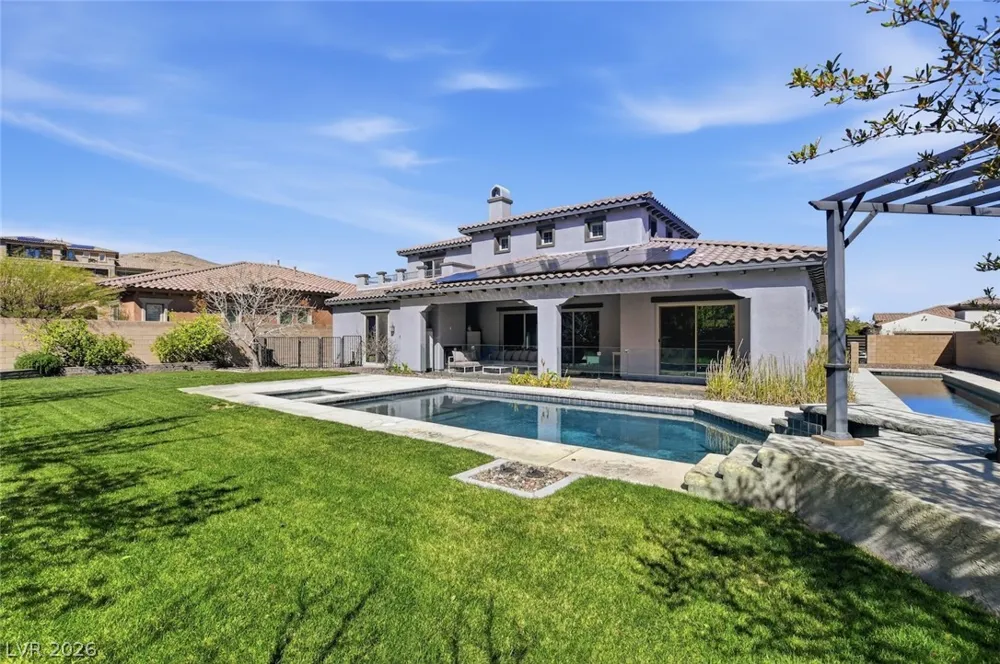 11 Grand Masters Drive Las Vegas, NV 89141