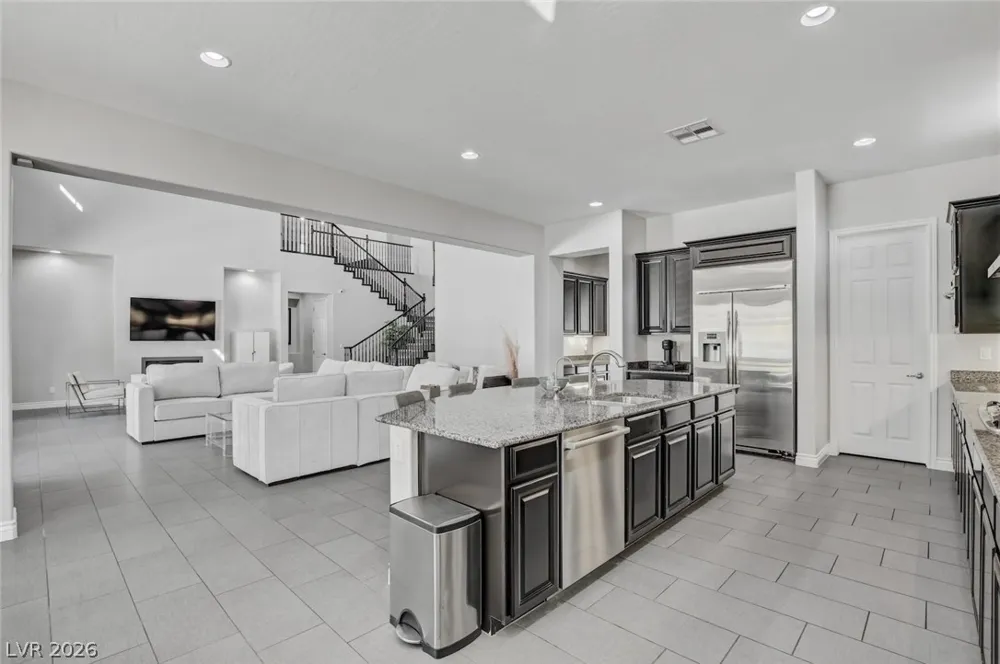 11 Grand Masters Drive Las Vegas, NV 89141