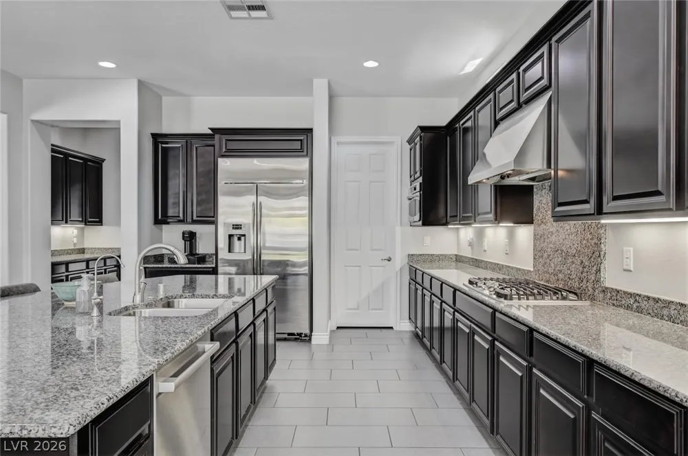 11 Grand Masters Drive Las Vegas, NV 89141