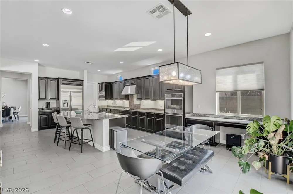 11 Grand Masters Drive Las Vegas, NV 89141
