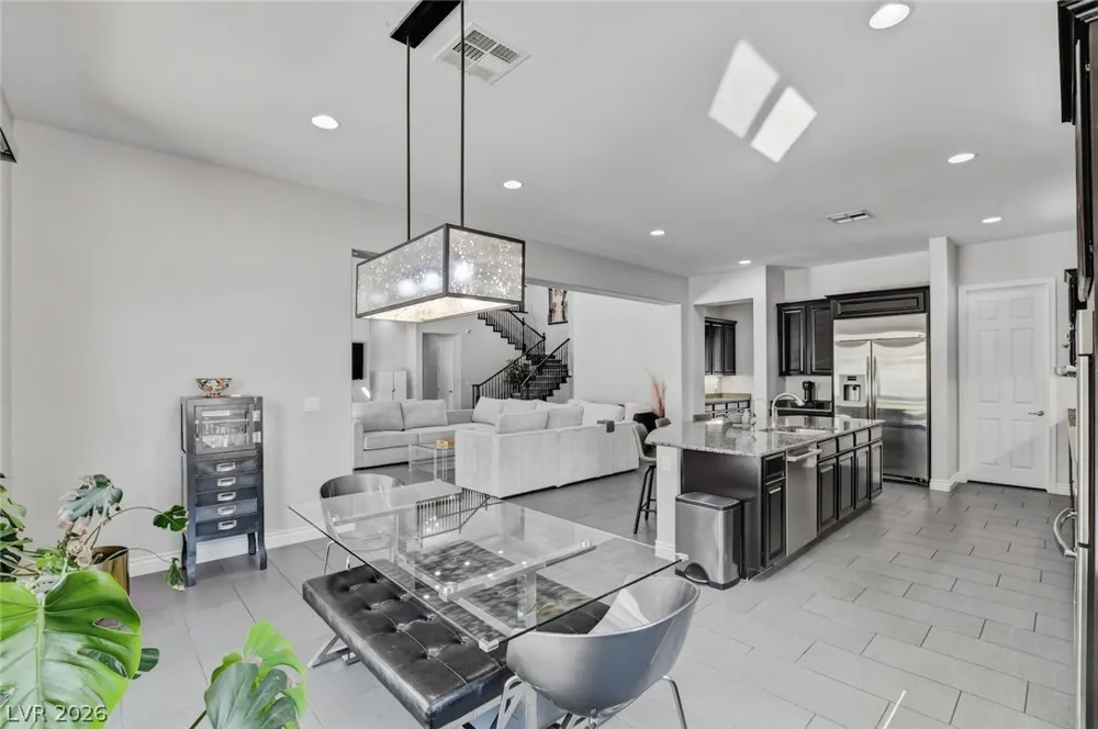 11 Grand Masters Drive Las Vegas, NV 89141