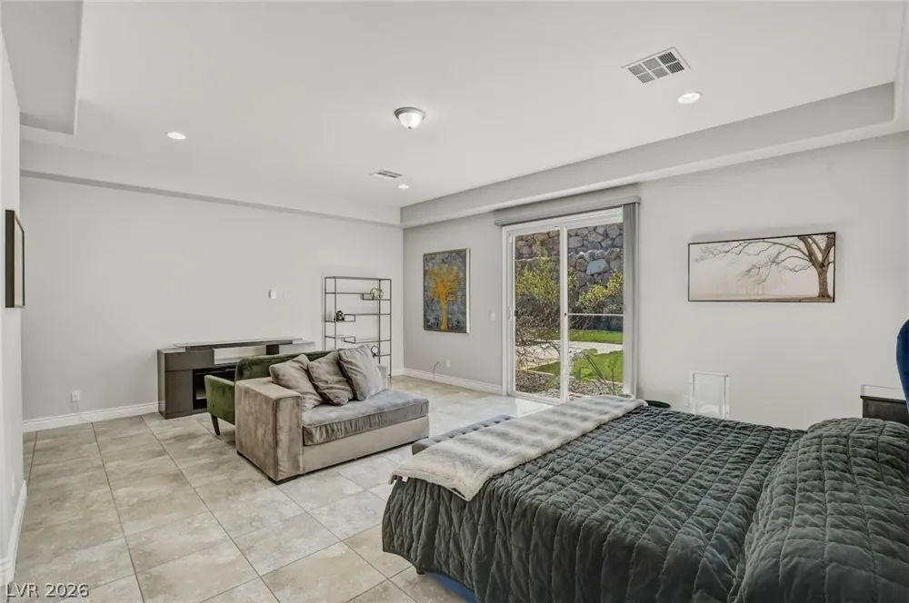11 Grand Masters Drive Las Vegas, NV 89141