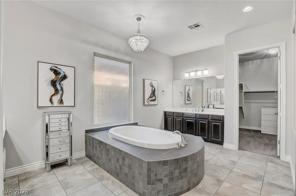 11 Grand Masters Drive Las Vegas, NV 89141