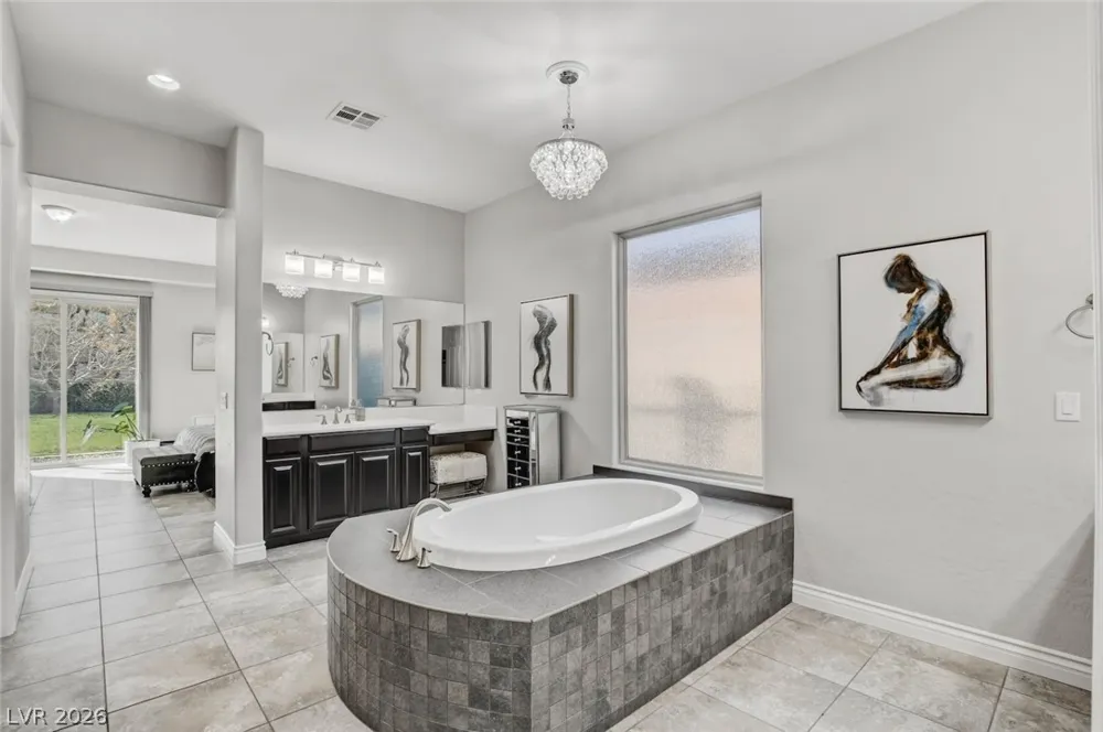 11 Grand Masters Drive Las Vegas, NV 89141