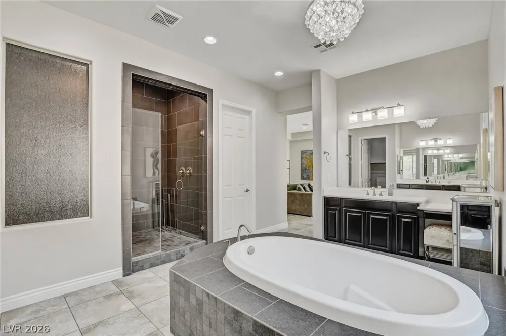 11 Grand Masters Drive Las Vegas, NV 89141