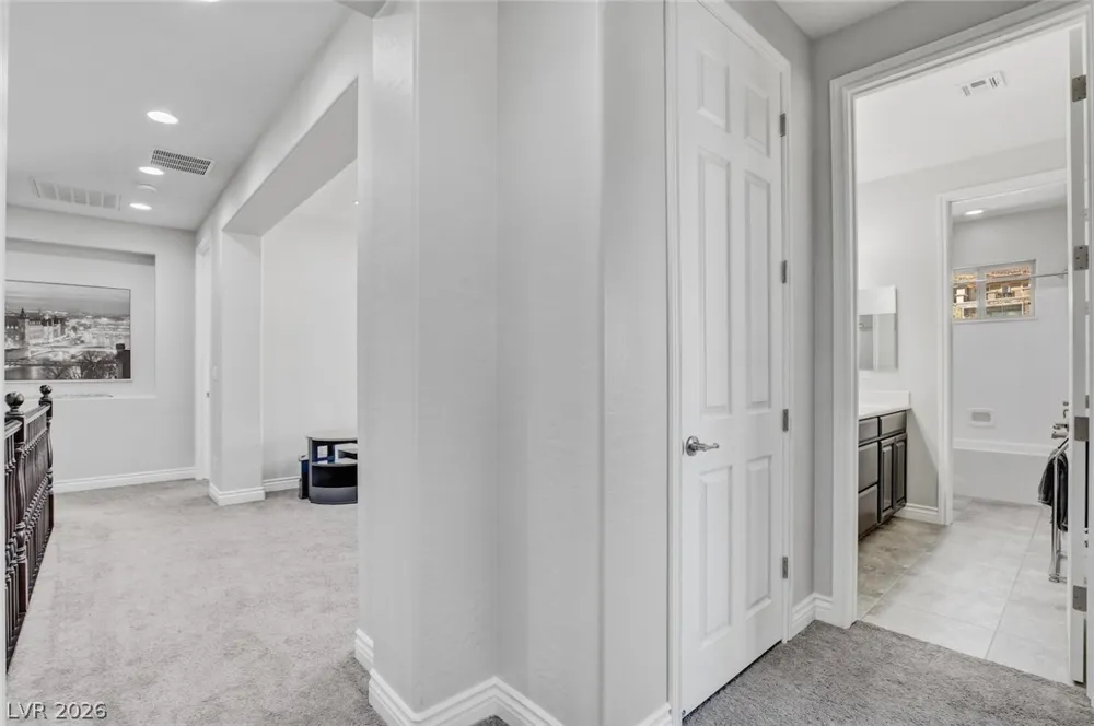 11 Grand Masters Drive Las Vegas, NV 89141