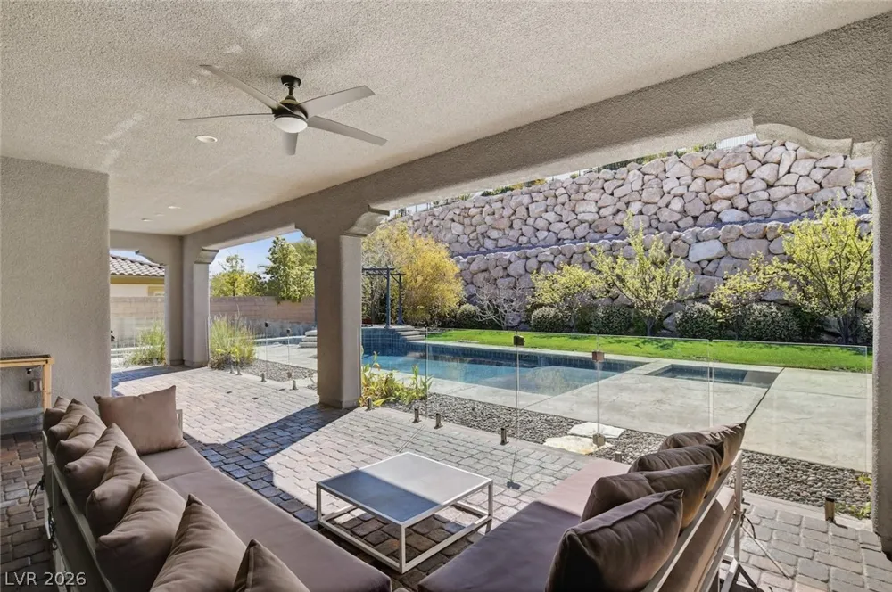 11 Grand Masters Drive Las Vegas, NV 89141