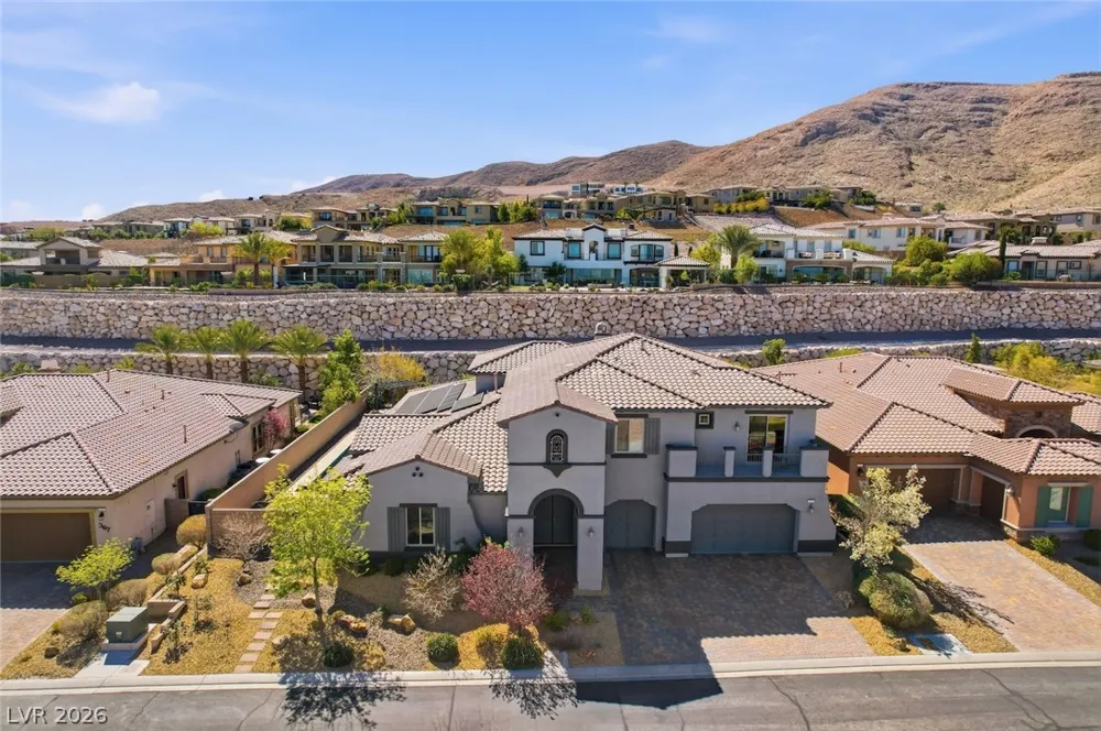 11 Grand Masters Drive Las Vegas, NV 89141