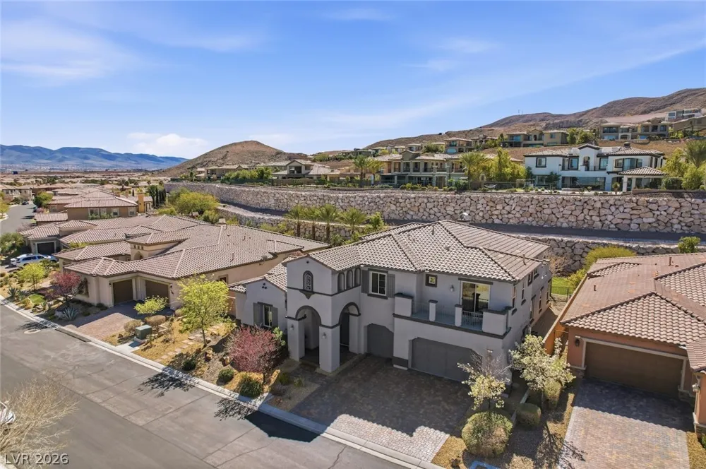 11 Grand Masters Drive Las Vegas, NV 89141